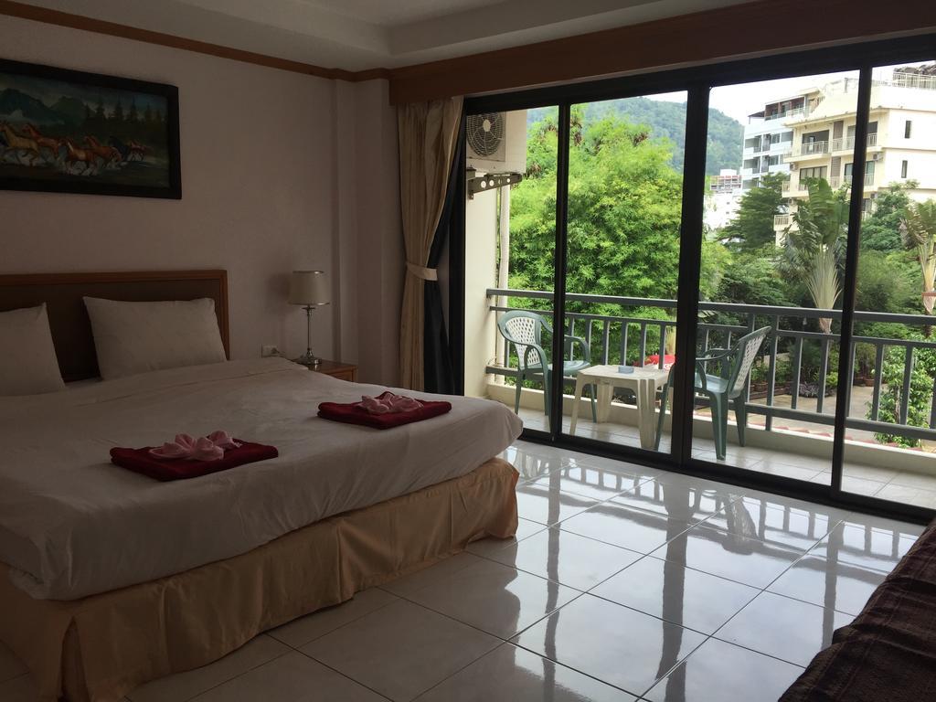 The Galiness International Backpacker Hostel Phuket Patong Exterior photo
