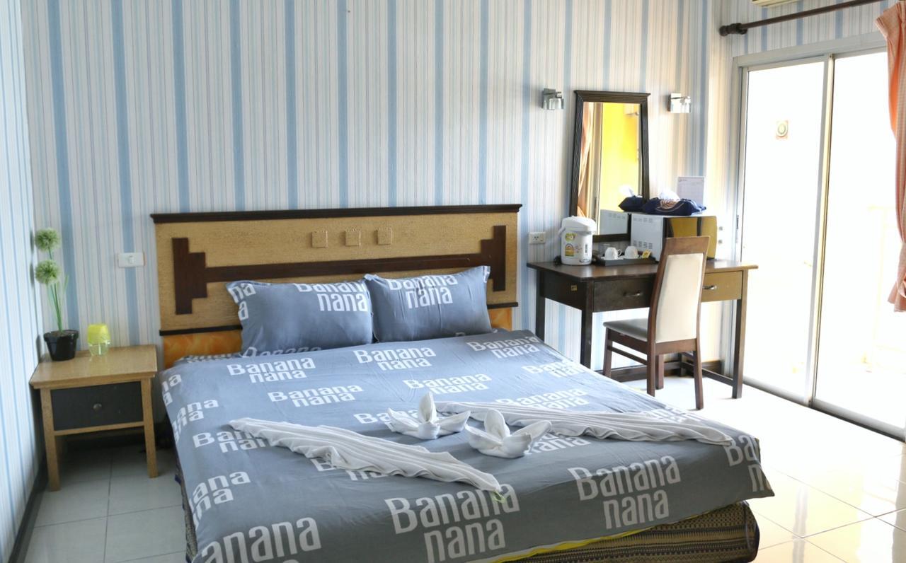 The Galiness International Backpacker Hostel Phuket Patong Exterior photo